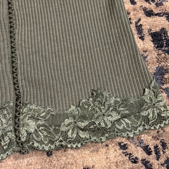 BKE Green Embellished Sleeveless Camisole - Picture 5 of 5